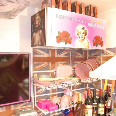 Гостьовий будинок La Casita De Marilyn Airport &